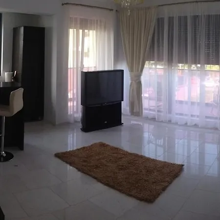 Apartament Vila Sophia 1 *